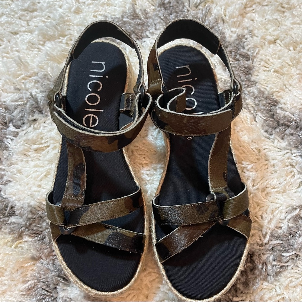 NWOT cowhide sandals